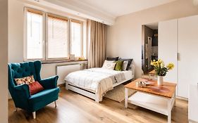 Piotrapartments - Central Warsaw - Walk Everywhere In Central Warsaw
